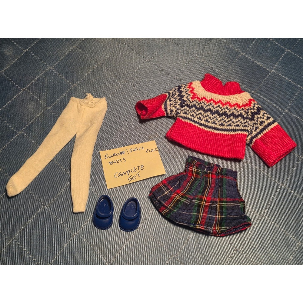 Madeline & Friends Doll Clothes 2002 Sweater & Skirt Complete Set 84215